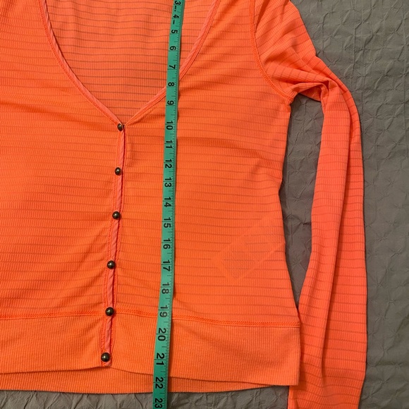 2 for $15 💥 ONLY Long Sleeve Cropped Sweater - Picture 7 of 9